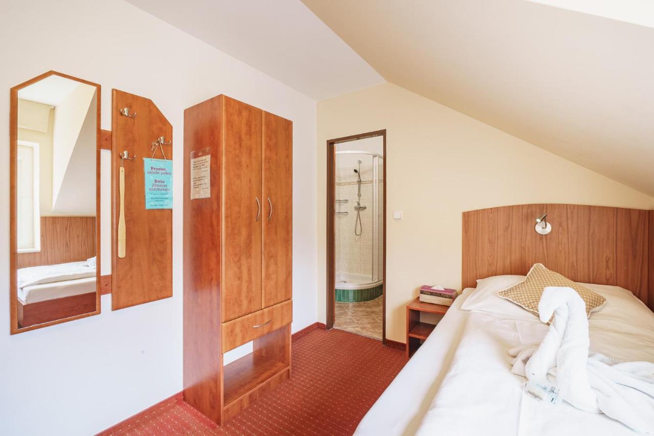 Francis Spa Hotel Františkovy Lázně Екстериор снимка